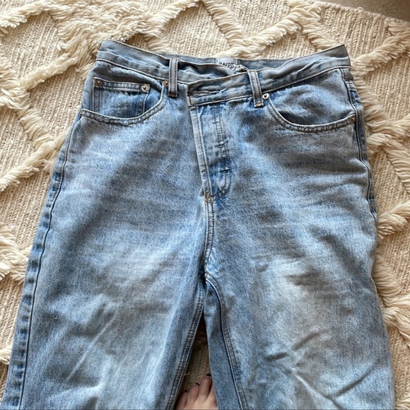 Princess Polly Holly Cross Over Straight Leg Jeans- size 4 - Picture 3 of 5